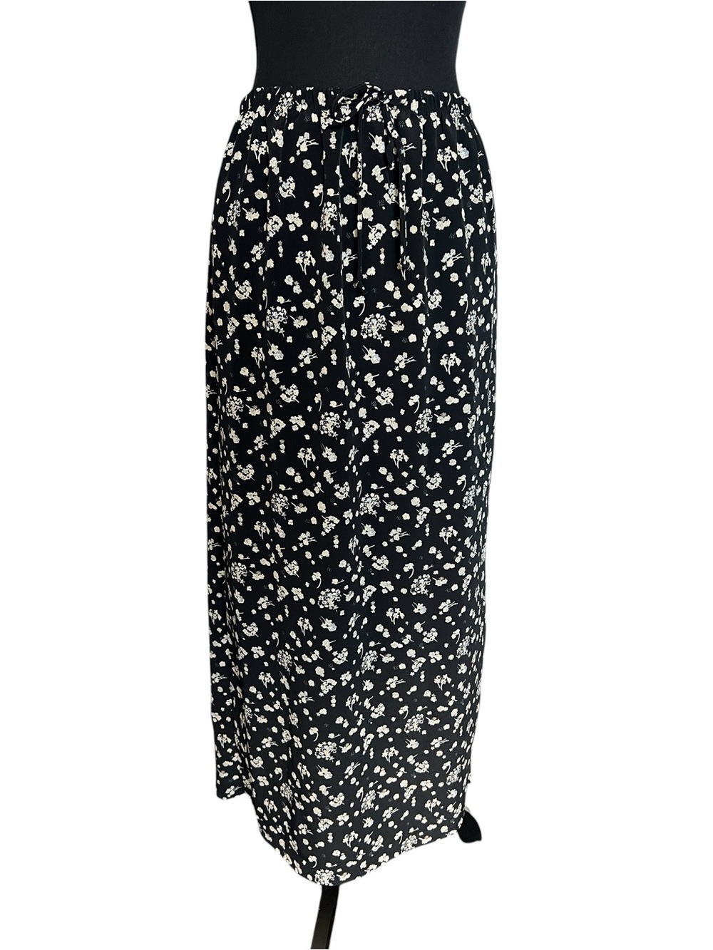 VS Vintage Studio Y2K Black Floral Drawstring Waist Flowy Maxi Skirt Size S